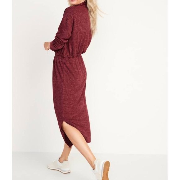 Dark Red turtleneck long sleeve midi dress NWT SMALL - Picture 3 of 3